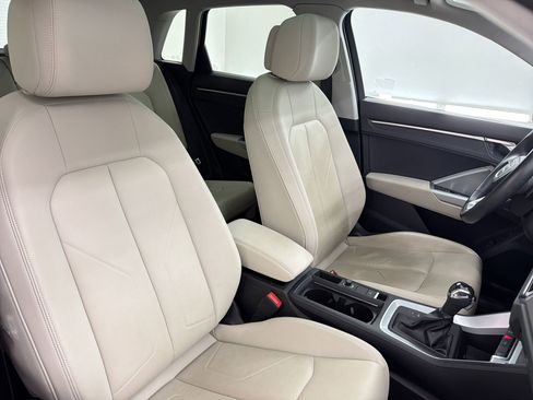 Used 2022 Audi Q3 2.0T Premium w/ Convenience Package AWD/4WD image 28