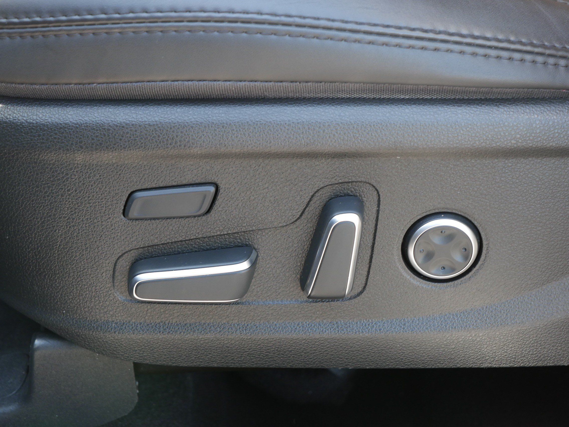 Used 2023 Hyundai Santa Fe Calligraphy AWD/4WD image 20