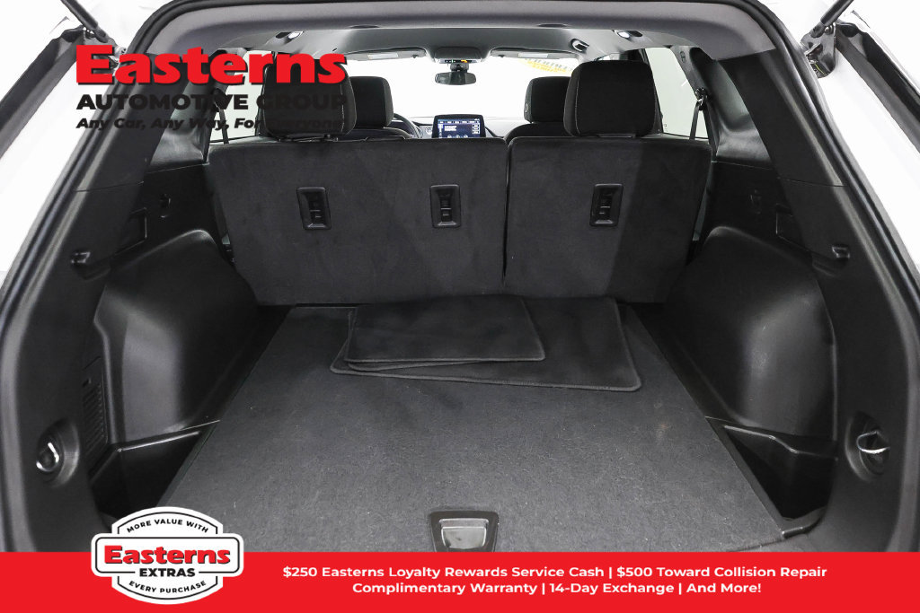 Used 2025 Chevrolet Blazer LT FWD image 10