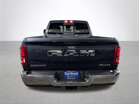 New 2026 RAM 2500 Laramie AWD/4WD image 7