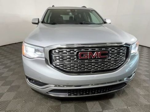 Used 2018 GMC Acadia Denali w/ Technology Package AWD/4WD image 13
