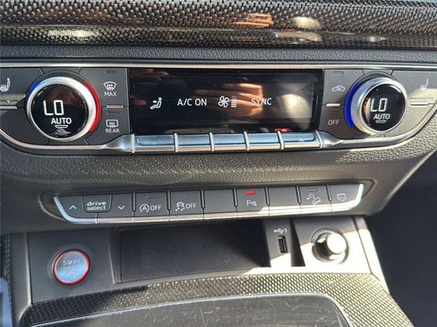 Used 2023 Audi SQ5 Premium Plus w/ Premium Plus Package AWD/4WD image 19