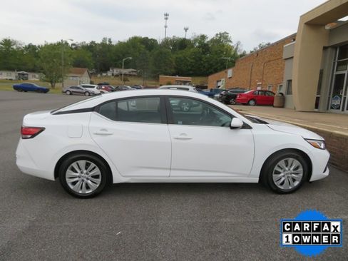 Used 2023 Nissan Sentra S image 2