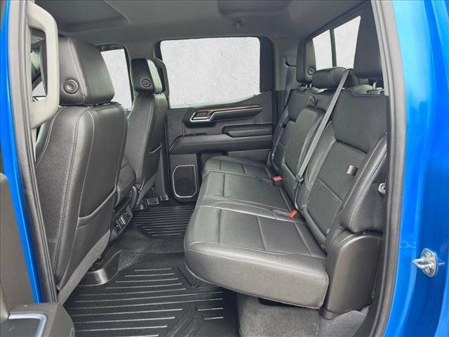 Used 2022 Chevrolet Silverado 1500 LT w/ Safety Package AWD/4WD image 17