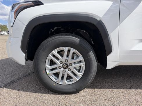 New 2026 Toyota Tundra SR5 AWD/4WD image 33