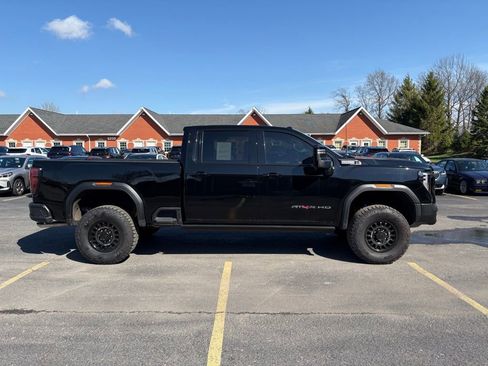 Used 2025 GMC Sierra 2500 AT4X w/ AT4X AEV Edition image 7