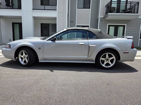 Used 2004 Ford Mustang GT RWD image 19