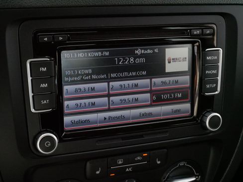 Used 2014 Volkswagen Jetta SE image 22