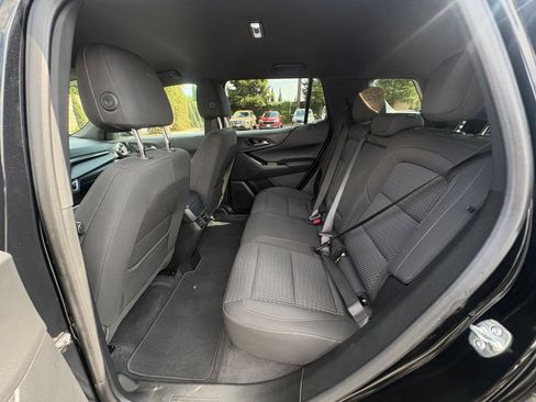 Used 2025 Chevrolet Equinox LT FWD image 27