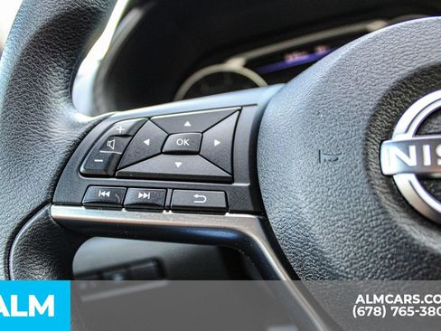 Used 2024 Nissan Sentra SV FWD image 22