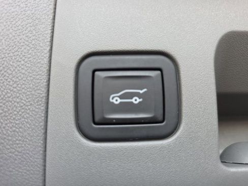 Certified 2024 Cadillac XT5 Premium Luxury w/ LPO, Floor Liner Package image 13