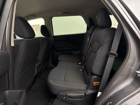 New 2026 Nissan Pathfinder SV image 16