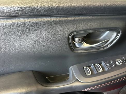 Certified 2025 Honda HR-V Sport image 11