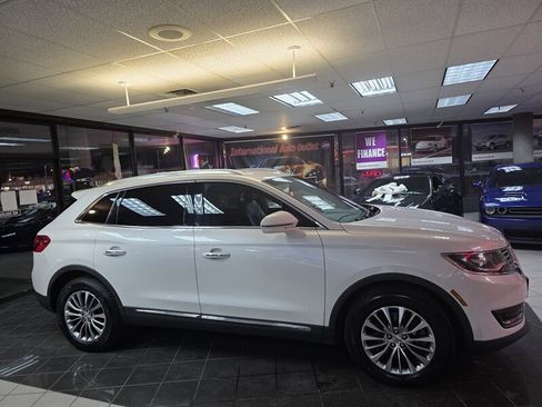 Used 2018 Lincoln MKX Select w/ Select Plus Package image 5