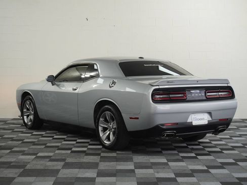 Used 2020 Dodge Challenger SXT RWD image 3