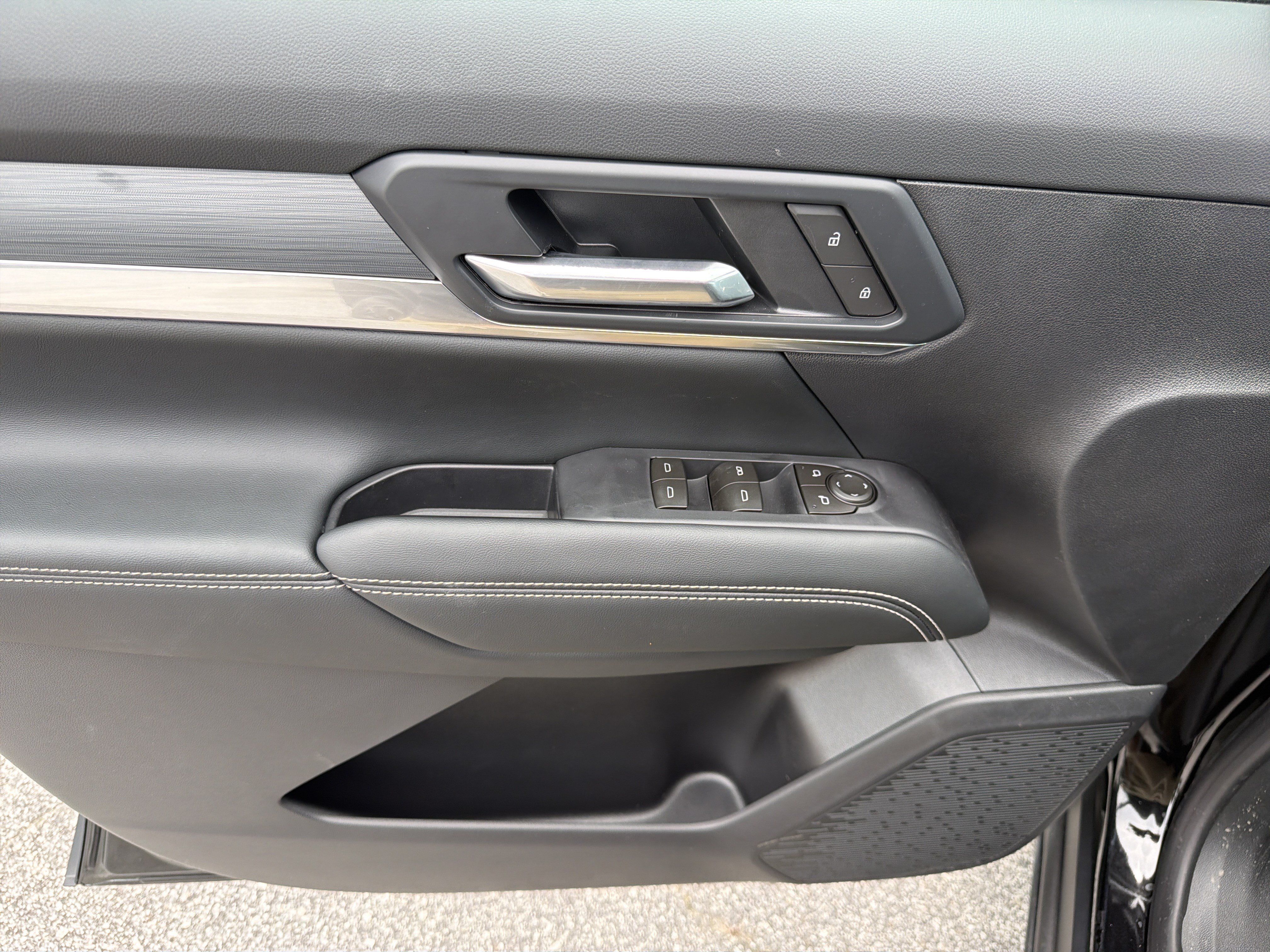 New 2026 GMC Terrain Elevation w/ Black Edition FWD image 11