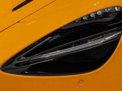 Used 2024 McLaren 750S Spider RWD image 51