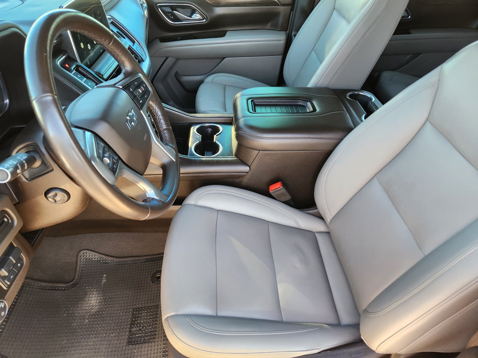 Used 2022 Chevrolet Tahoe Z71 w/ Z71 Off-Road Package AWD/4WD image 10