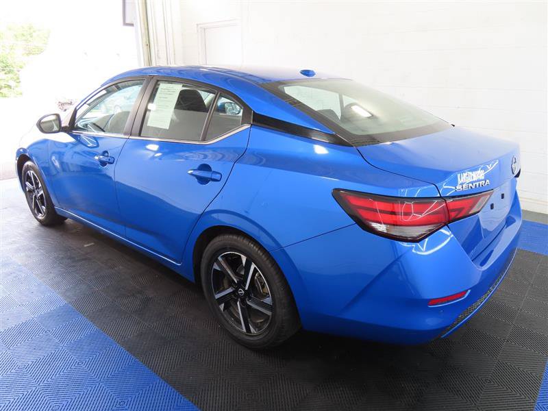 Used 2025 Nissan Sentra SV FWD image 10