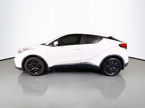 Used 2019 Toyota C-HR LE FWD image 6