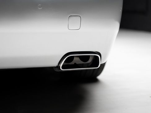 Used 2017 Rolls-Royce Dawn RWD image 35