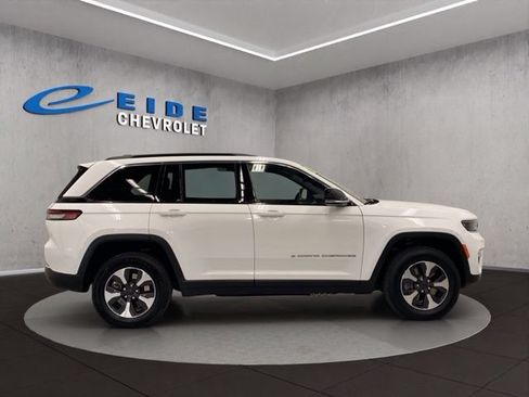 Used 2024 Jeep Grand Cherokee Limited 4xe AWD/4WD image 16