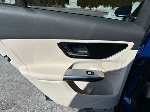 Used 2026 Mercedes-Benz GLC 300 4MATIC image 14