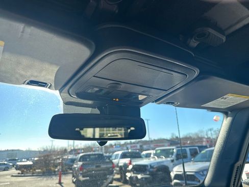 Used 2022 Ford Bronco Outer Banks image 32