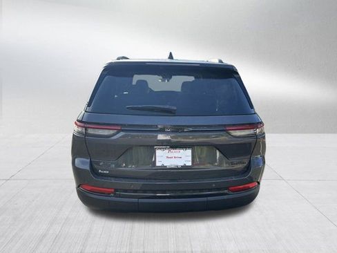 New 2025 Jeep Grand Cherokee Limited w/ Black Appearance Package image 6