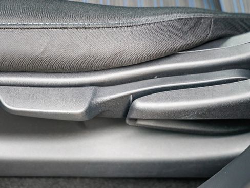 Used 2022 Nissan Leaf SV image 21