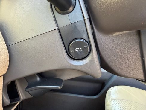 Used 2011 Ford F350 Lariat w/ Lariat Ultimate Pkg image 22