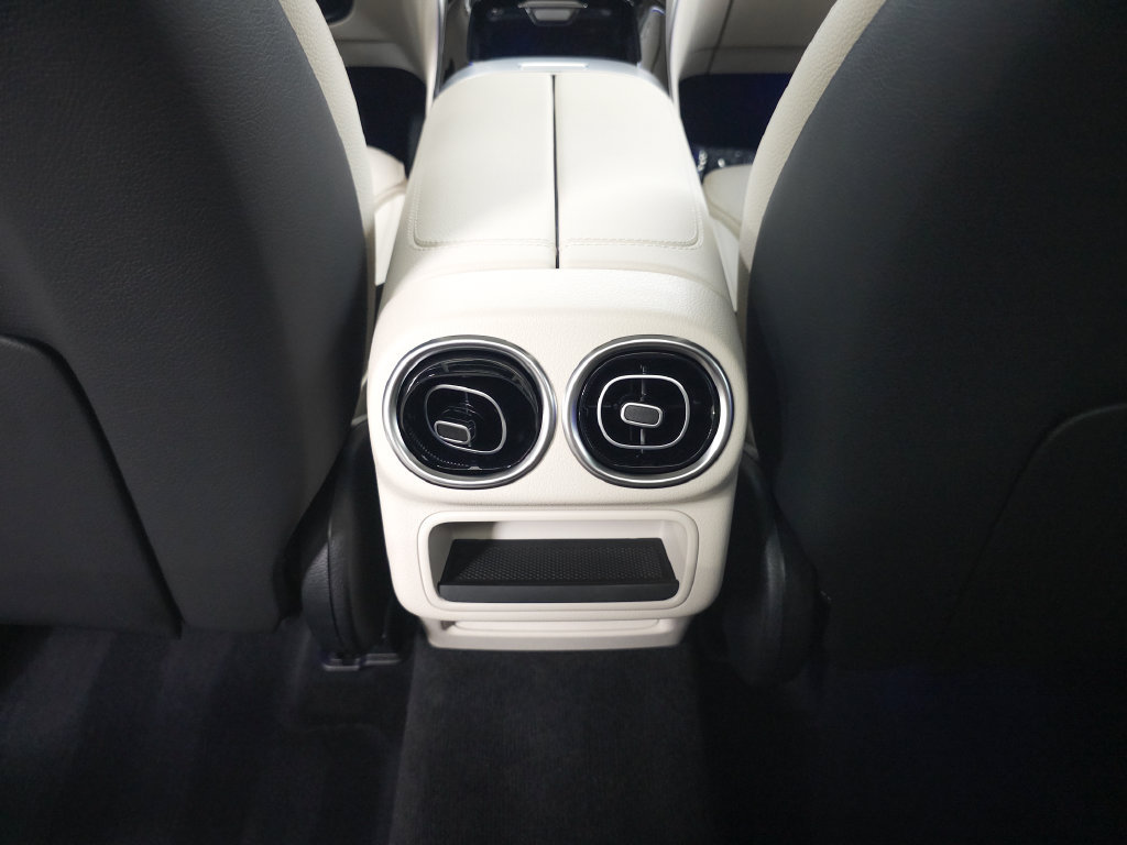 Certified 2026 Mercedes-Benz GLC 300 4MATIC image 28