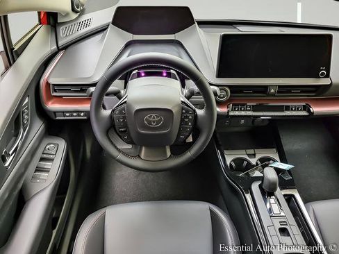 New 2026 Toyota Prius Plug-In Hybrid FWD image 9