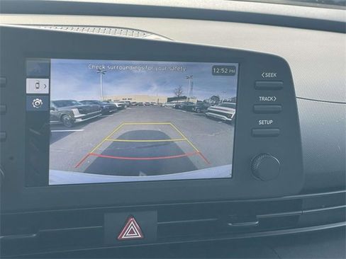 Certified 2025 Hyundai Elantra Sport image 21