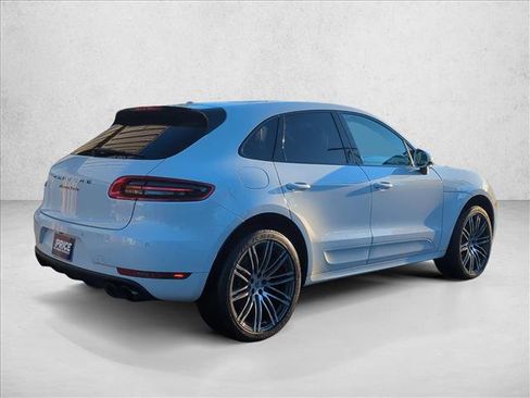 Used 2017 Porsche Macan Turbo image 5