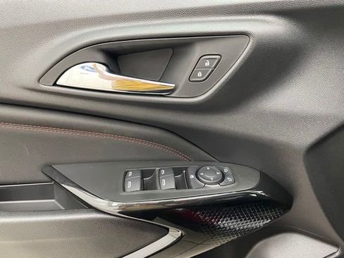 New 2026 Chevrolet Trax RS w/ Sunroof Package FWD image 11