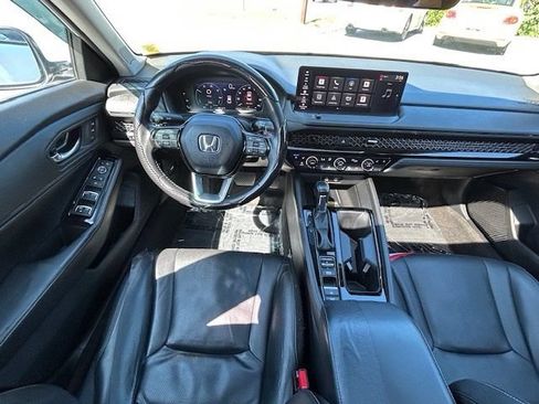 Used 2023 Honda Accord Touring image 18