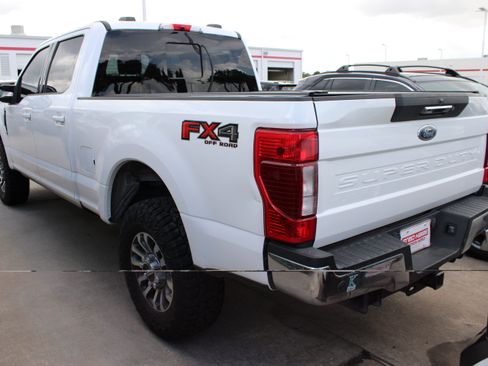 Used 2022 Ford F250 Lariat w/ Lariat Value Package AWD/4WD image 8