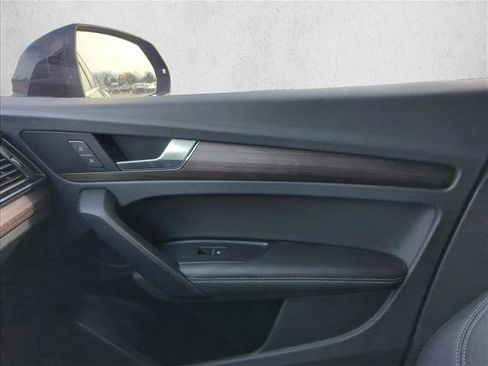 Used 2021 Audi Q5 Premium Plus w/ Premium Plus Package image 20