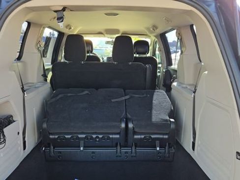 Used 2014 Dodge Grand Caravan American Value Package image 17