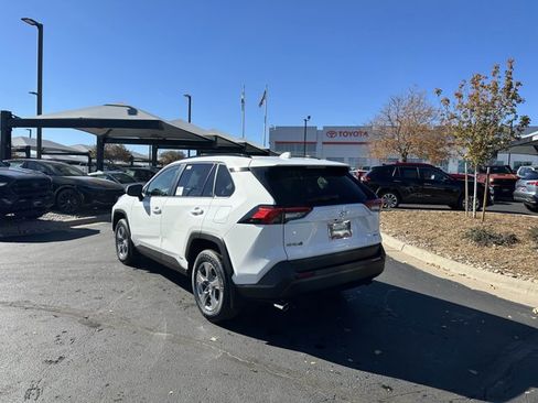 New 2025 Toyota RAV4 LE image 5