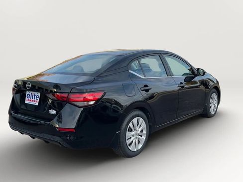 Used 2024 Nissan Sentra S image 7