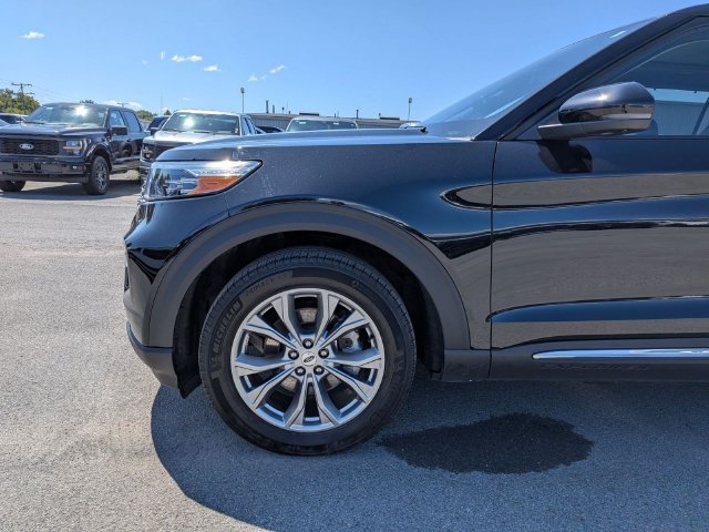 Used 2023 Ford Explorer Limited w/ Limited Technology Package AWD/4WD image 27