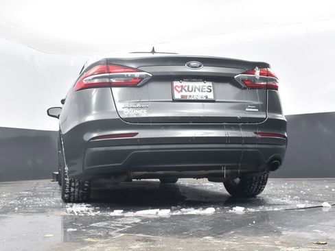 Used 2020 Ford Fusion SE image 40