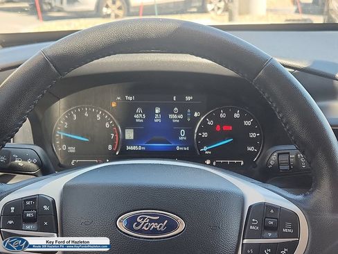 Used 2022 Ford Explorer XLT w/ Equipment Group 202A AWD/4WD image 15