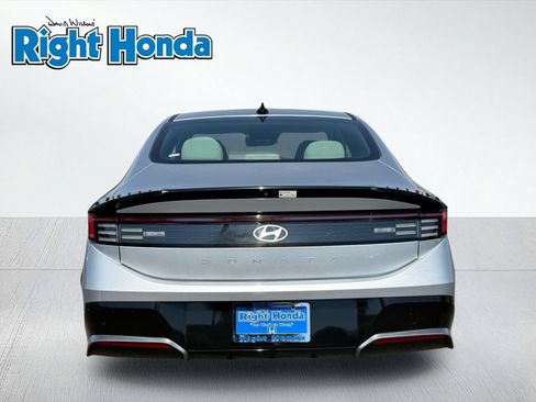Used 2025 Hyundai Sonata SEL FWD image 7