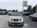 Used 2008 Nissan Pathfinder SE w/ Premium Pkg image 2