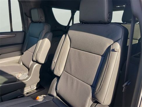 New 2026 Chevrolet Suburban LT w/ Comfort Package image 15