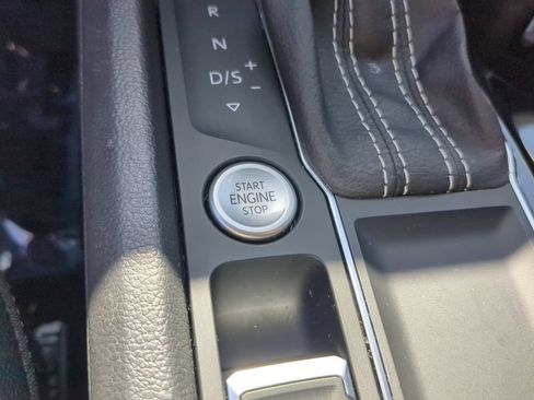 Used 2023 Volkswagen Atlas SE w/ Panoramic Sunroof Package FWD image 35