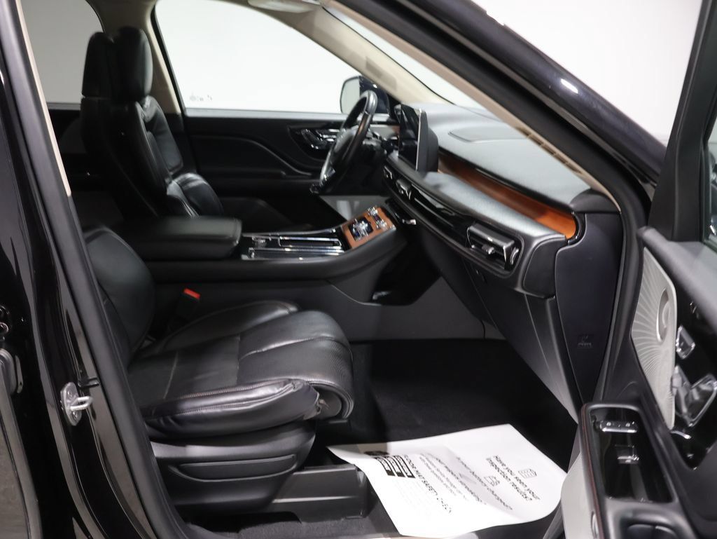 Used 2020 Lincoln Aviator Reserve w/ Equipment Group 202A AWD/4WD image 23